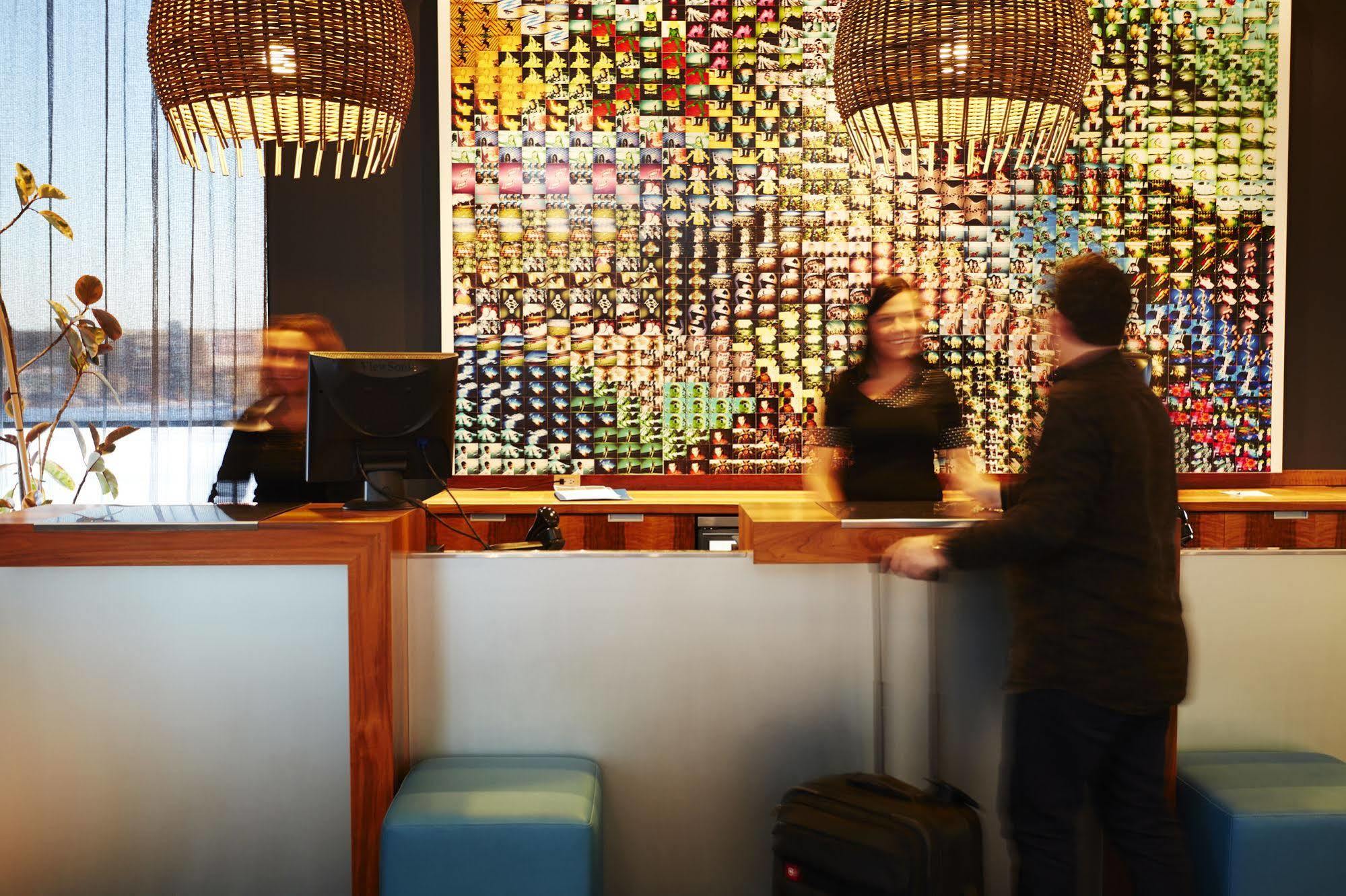 Hotel Alt Quartier Dix30 Brossard Eksteriør bilde