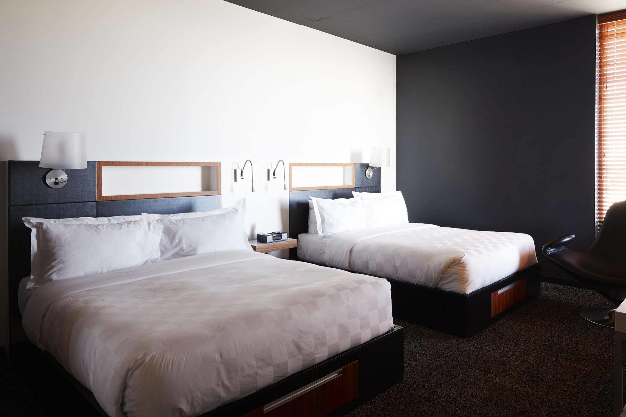 Hotel Alt Quartier Dix30 Brossard Eksteriør bilde